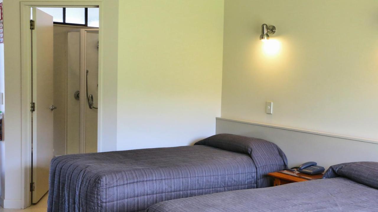 Sunset Motel Глетчер Фокс Екстериор снимка