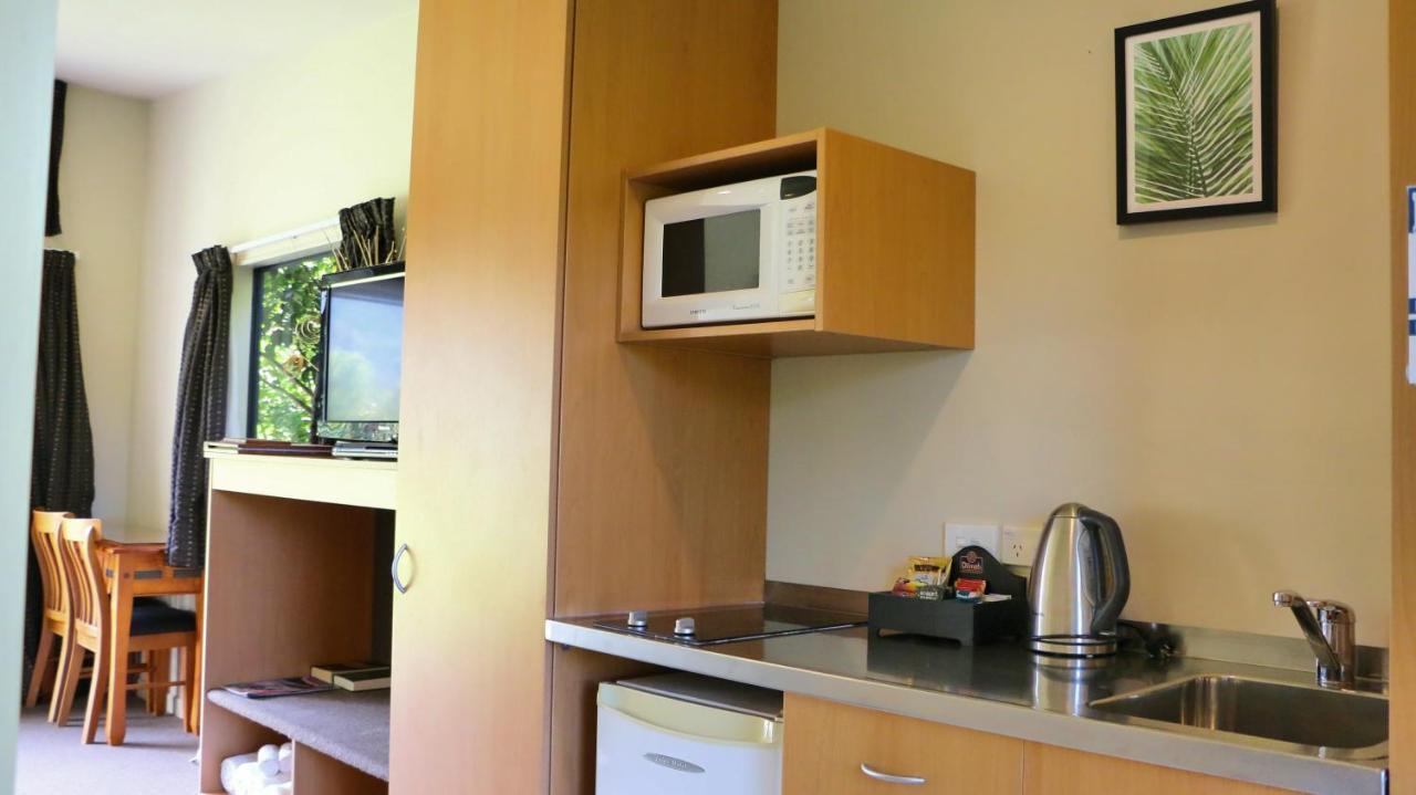 Sunset Motel Глетчер Фокс Екстериор снимка